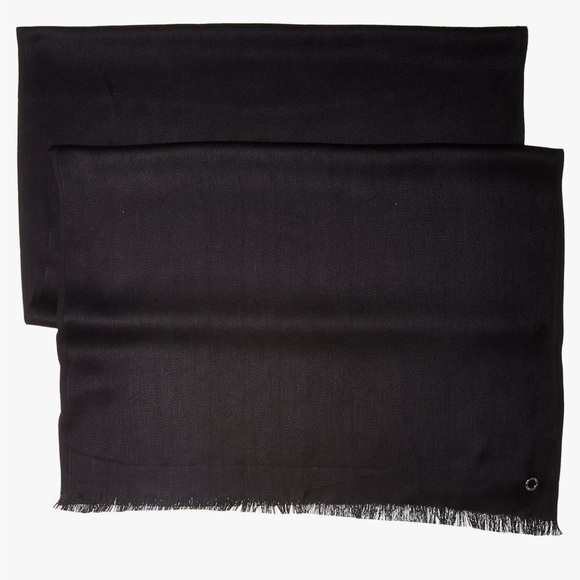 Calvin Klein Black Pashmina - Picture 2 of 4